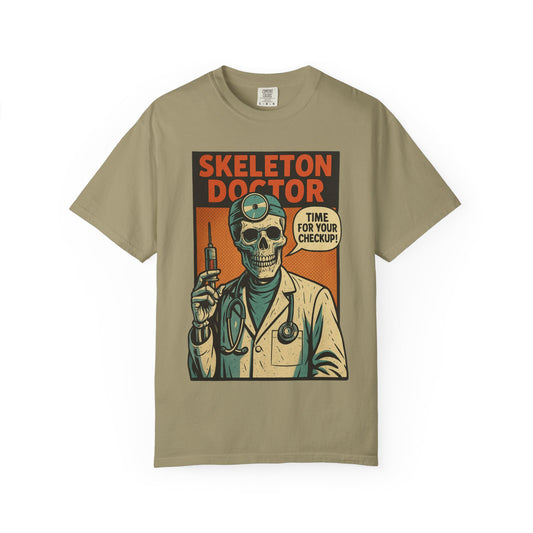 Skeleton Doctor Shirt Vintage Horror | Halloween Surgeon Tee for Nurses & Medical Workers | Spooky Hospital Halloween T-Shirt